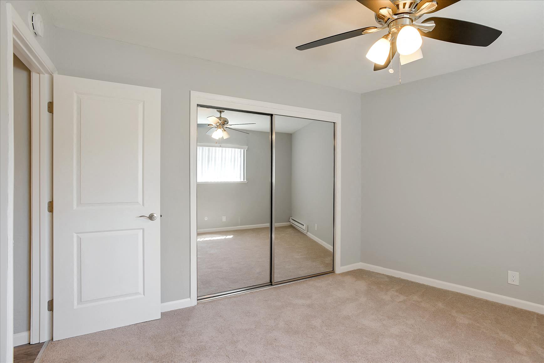 Woodside Court photo 2